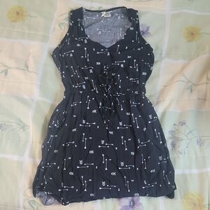 Mimi Chica Black Arrow Pattern Mini Dress